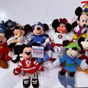 Vintage Disney Mickey and Minnie Friends bean bag Plush Toy Set - Most NWT